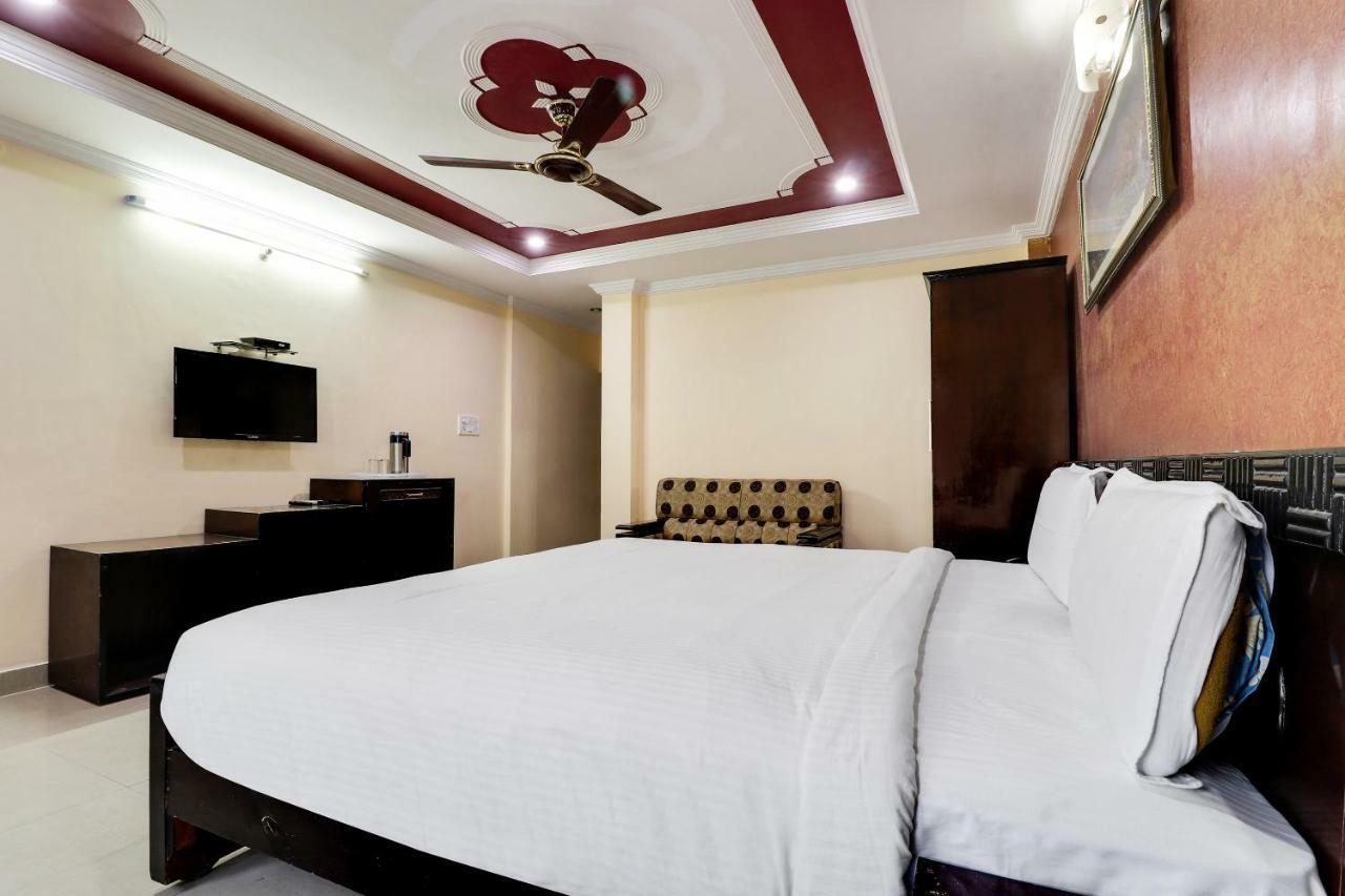 Spot On 38567 Hotel Aryan Лакхнау Экстерьер фото